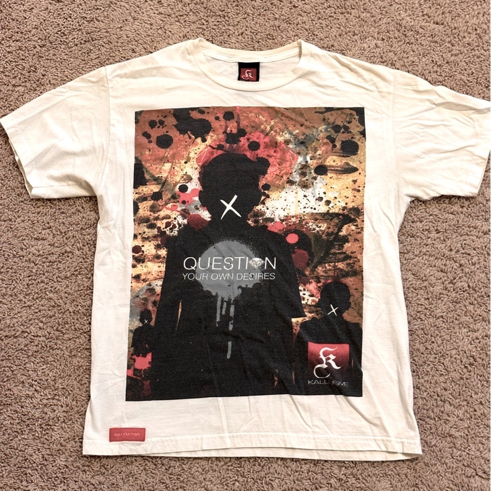 Y2K kallusive medium men’s tshirt